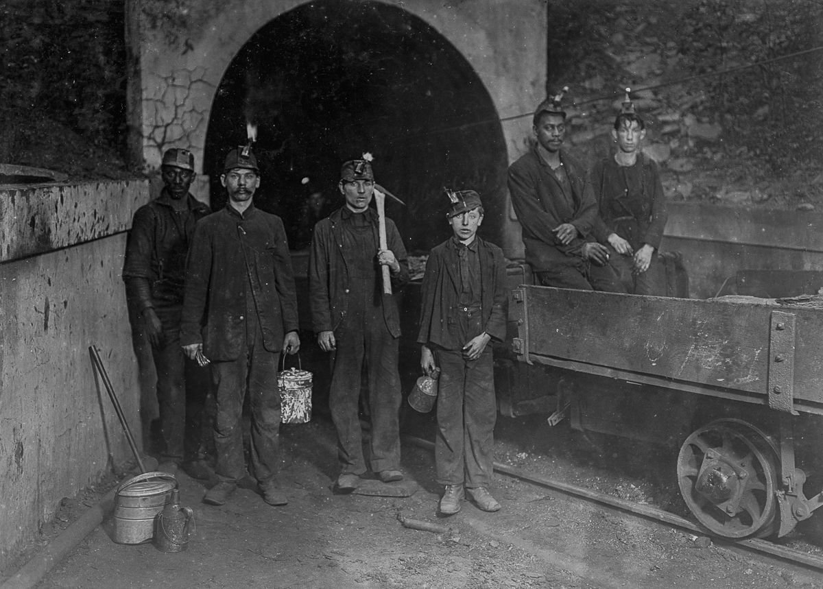 Mine workers in Gary, West Virginia, 1908