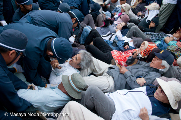 Okinawans Protest U.S. Expansion | Zinn Education Project