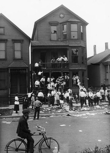 Chicago History Museum ICHi-31915 