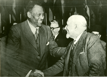 Robeson and Du Bois in Paris, 1949 | Zinn Education Project: Teaching People's History